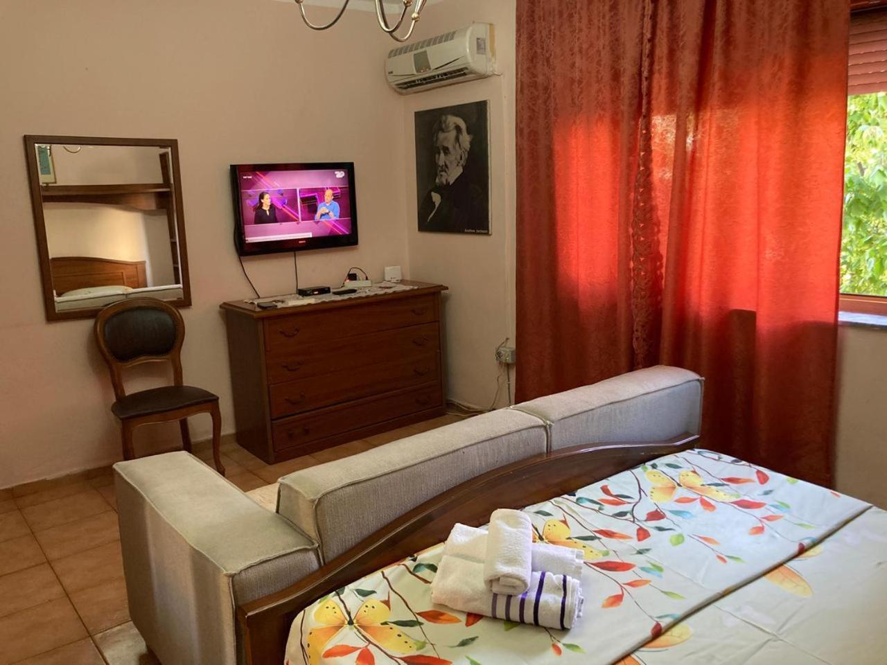 Neo Apartments Tirana Room photo